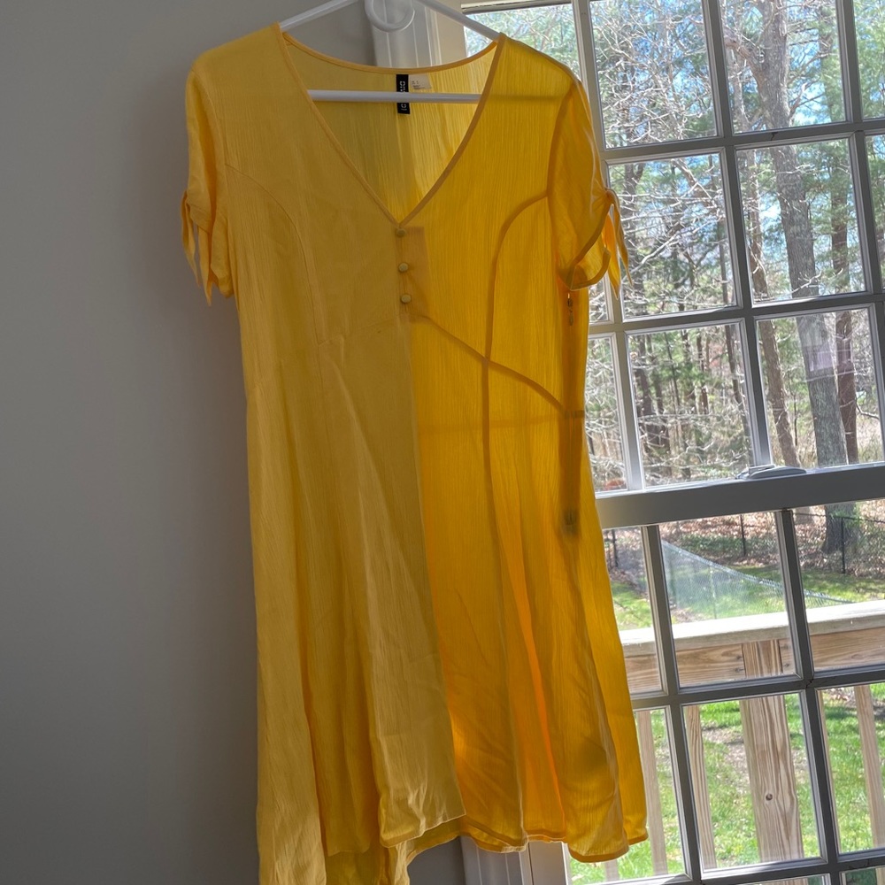 Beautiful Yellow H&M Women’s Dress